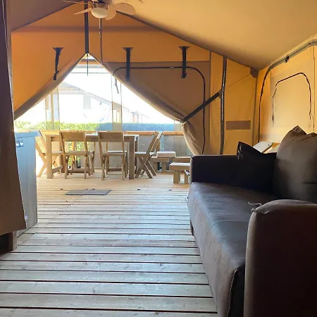 Camping L'ocean * Σαιν-Ζαν-ντε-Μον